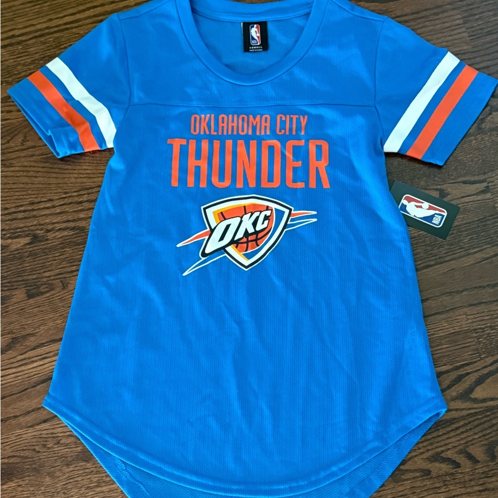 NWT New Women’s Oklahoma City Thunder OKC Jersey Shirt NBA XS